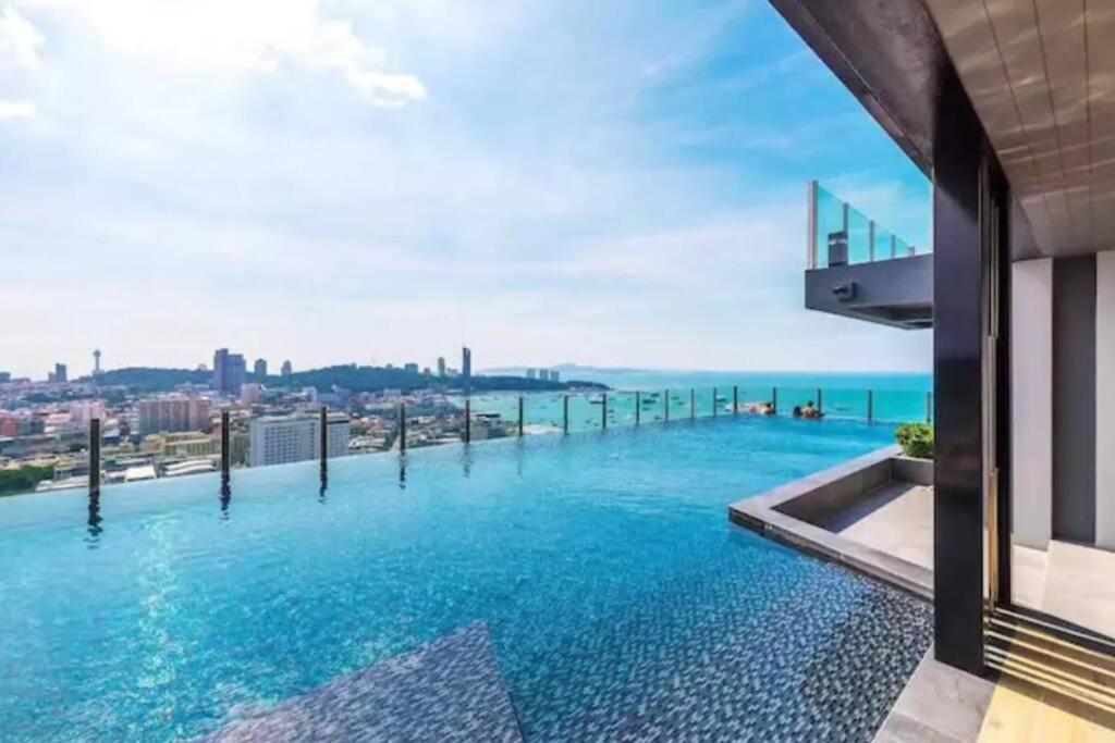 The Base Central Pattaya 2Bed King&Queen Sky Seaview & Infinity Pool Bagian luar foto