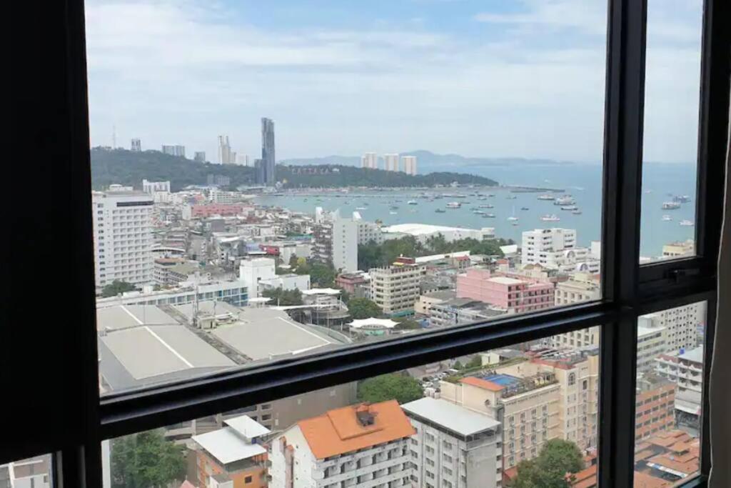 The Base Central Pattaya 2Bed King&Queen Sky Seaview & Infinity Pool Bagian luar foto