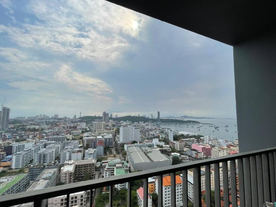 The Base Central Pattaya 2Bed King&Queen Sky Seaview & Infinity Pool Bagian luar foto